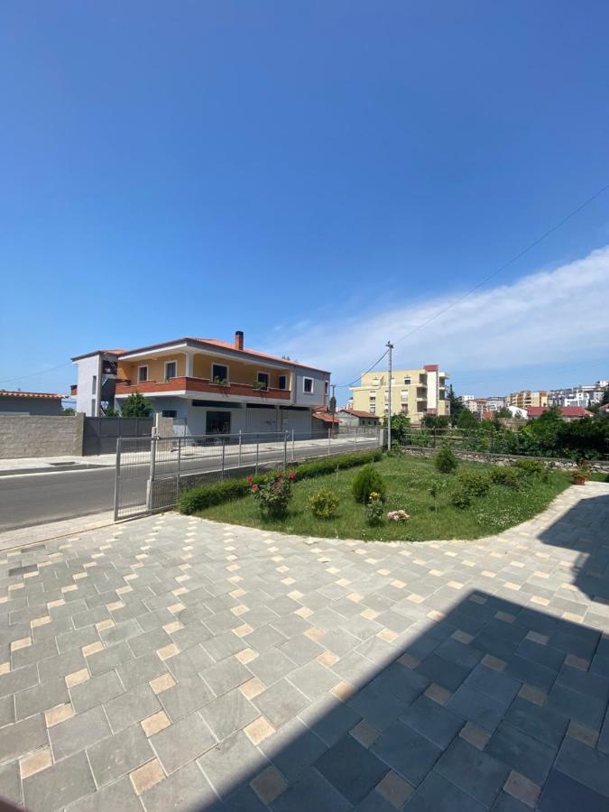 Rajmonda Apartment Lezhe Exterior photo